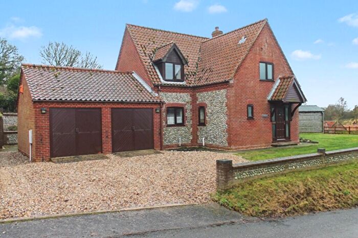 3 Bedroom Detached House For Sale In Chapel Hill, Edgefield, NR24