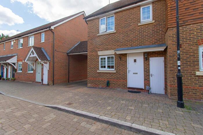 3 Bedroom Semi-Detached House To Rent In The West Hundreds, Elvetham Heath, Fleet, GU51