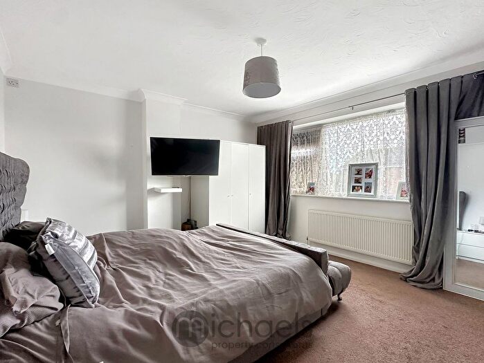2 Bedroom Flat For Sale In Dawnford Court, Stanway, Colchester, CO3