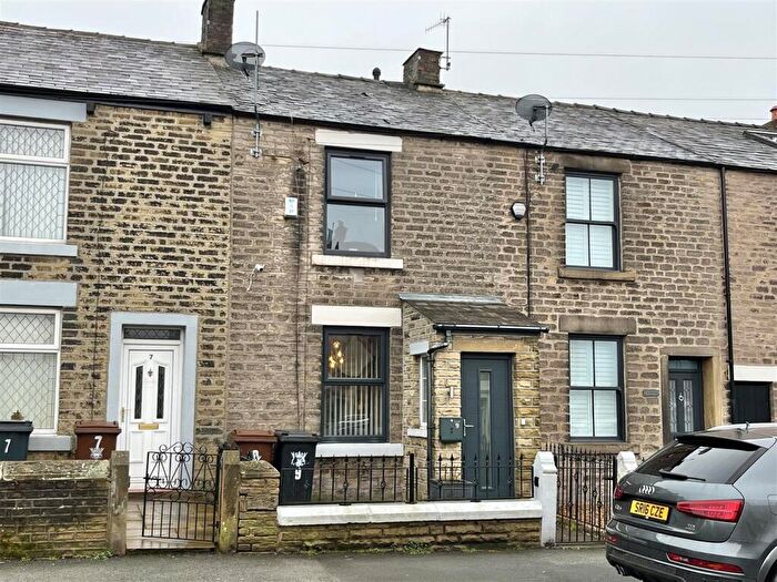 2 Bedroom Terraced House For Sale In Green Lane, Hadfield, Glossop, SK13
