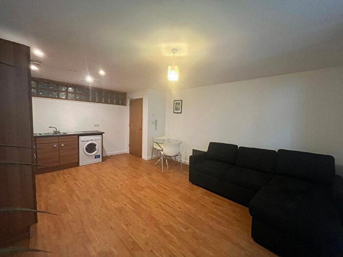 2 Bedroom Apartment To Rent In Ludgate Hill, Manchester, M4