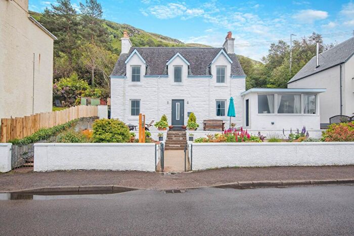 5 Bedroom Detached House For Sale In Springbank Guest House East Bay, Mallaig, PH41