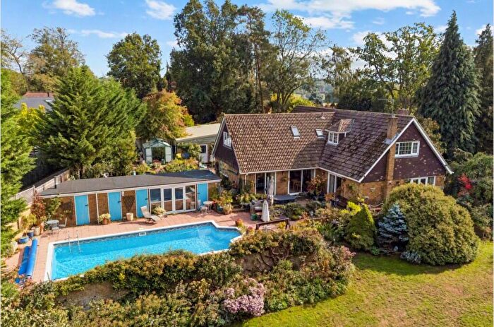 6 Bedroom Detached House For Sale In San Remo Road, Aspley Guise, Milton Keynes, Bedfordshire, MK17