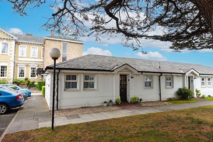 2 Bedroom Terraced Bungalow For Sale In Brampton Road, Huntingdon, PE29