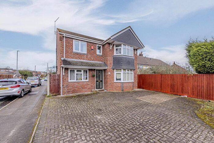 6 Bedroom Detached House For Sale In Park Road, Silverdale, ST5