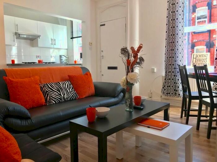 2 Bedroom Terraced House To Rent In Granby Place, Headingley, Leeds, LS6