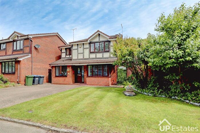 4 Bedroom Detached House For Sale In Belgrave Drive, Strawberry Fields, Brownsover, Rugby, CV21
