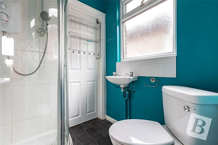 3 Bedroom Semi-Detached House For Sale In Cotleigh Road, Romford, RM7