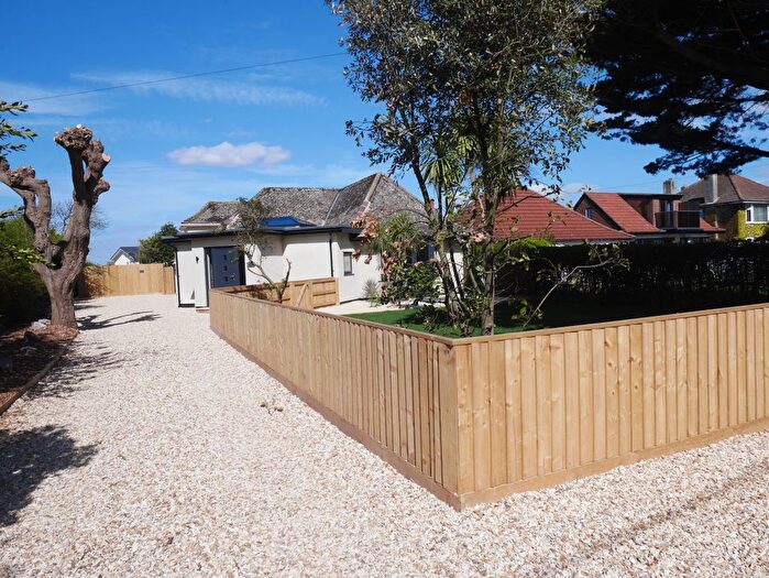 3 Bedroom Bungalow To Rent In Crooks Lane, Kewstoke, Weston Super Mare, BS22