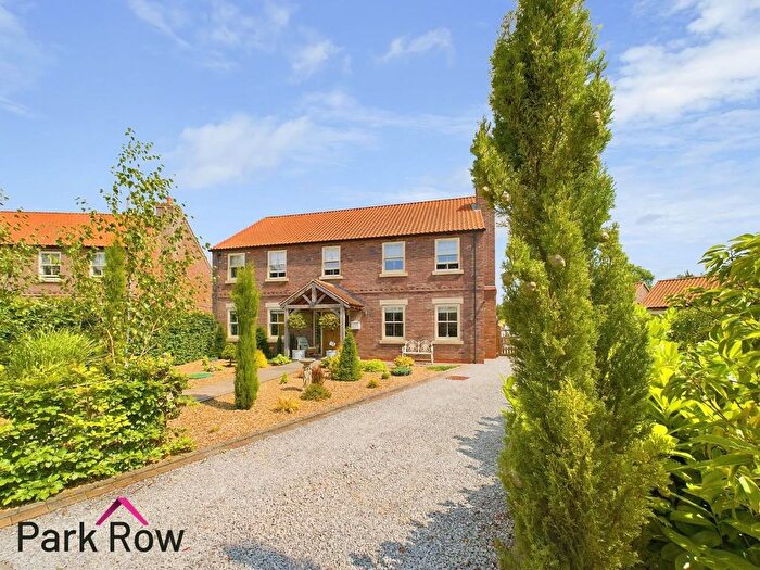 5 Bedroom Detached House For Sale In Meadows Edge, Biggin, Leeds, LS25