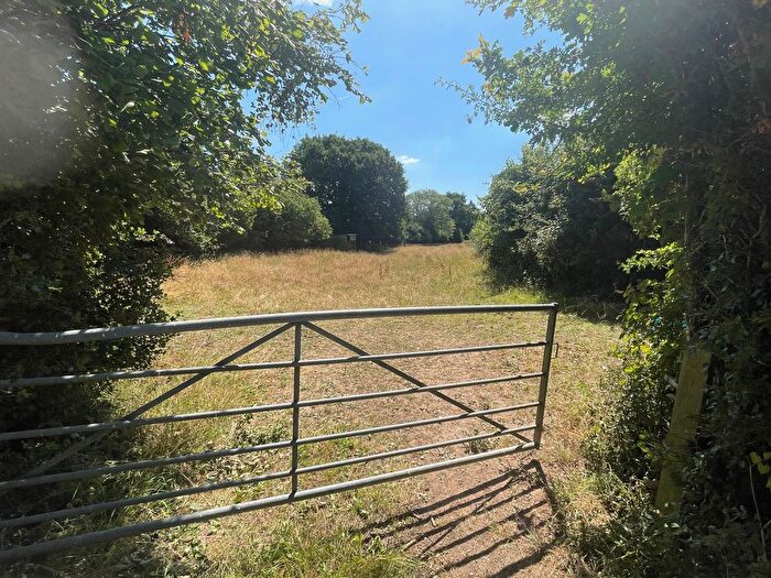Land For Sale In Parrotts Lane, Buckland Common, Tring, HP23