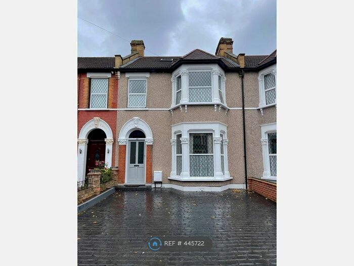 4 Bedroom Terraced House To Rent In Kingswood Road, Goodmayes, IG3