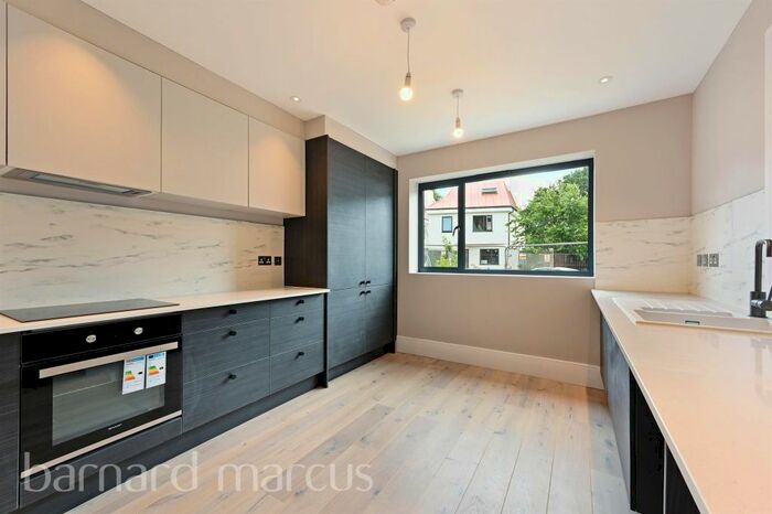 3 Bedroom Property To Rent In Rookwood Avenue, New Malden, KT3