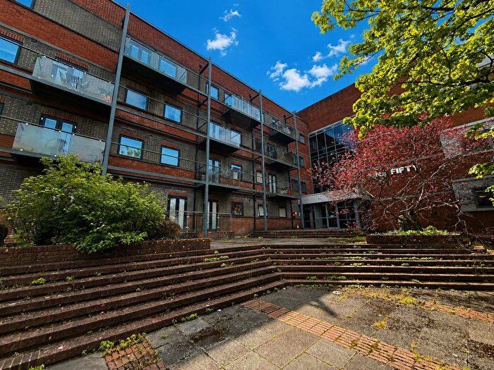 1 Bedroom Flat For Sale In One Fifty, Victoria Road, Swindon, SN1