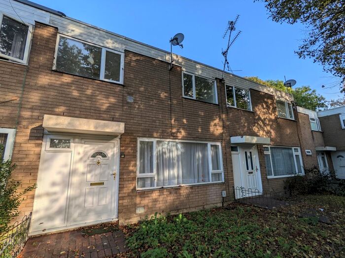 3 Bedroom Terraced House To Rent In Caswell Close, GU14