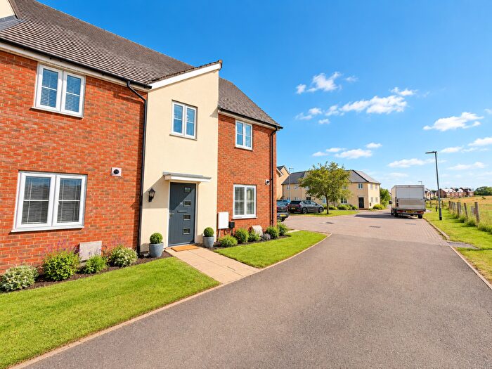 3 Bedroom End Of Terrace House For Sale In Grebe Drive, Leighton Buzzard, LU7