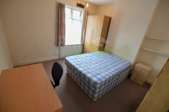 3 Bedroom Terraced House To Rent In Hartopp Road, Clarendon Park, LE2