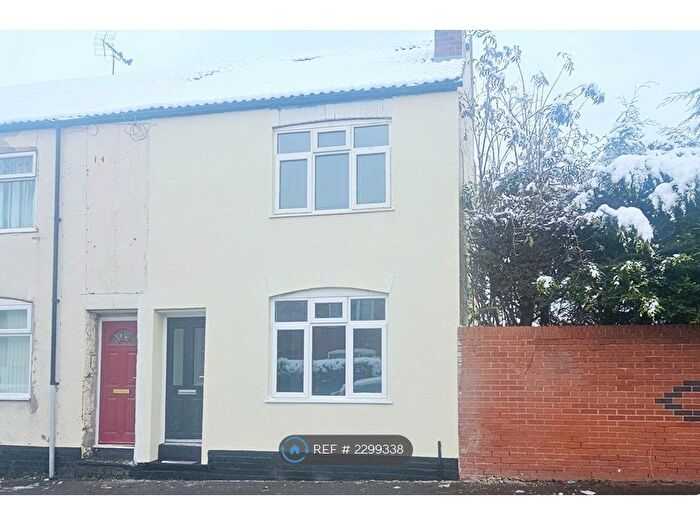 3 Bedroom End Of Terrace House To Rent In Charlesworth Street, Bolsover, Chesterfield, S44