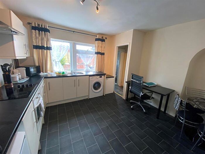 1 Bedroom Flat To Rent In Spon End, Spon End, Coventry, CV1