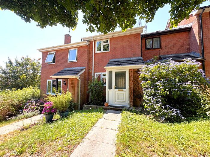 2 Bedroom House To Rent In Linnet Close, Pennsylvania, EX4