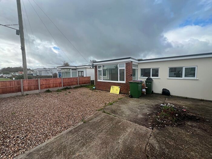 3 Bedroom Detached Bungalow To Rent In Links Crescent, Romney Marsh, TN29
