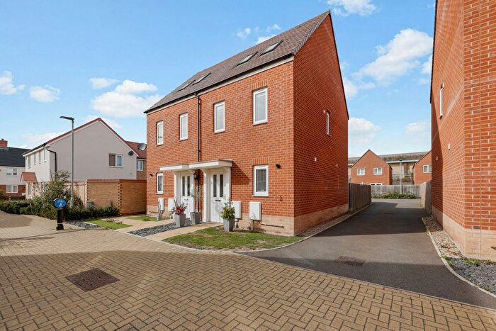 3 Bedroom Semi-Detached House For Sale In Allen Aldridge Grove, Stanway, Colchester, CO3