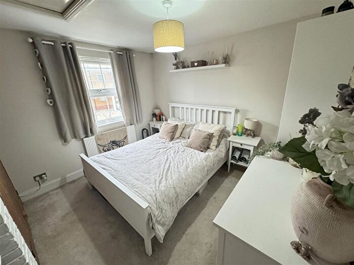 2 Bedroom Cottage For Sale In Anchor Lane, Heybridge, Maldon, CM9