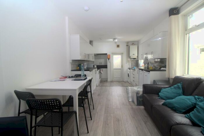 5 Bedroom Terraced House To Rent In Keppoch Street, Roath, Cardiff, CF24