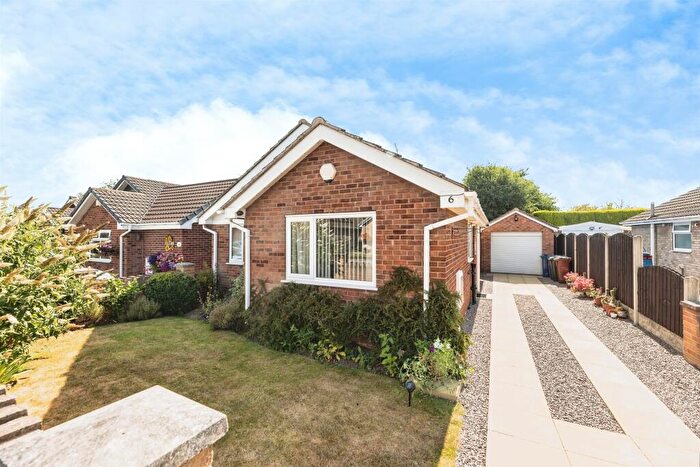 2 Bedroom Detached Bungalow For Sale In Crabtree Drive, Great Houghton, Barnsley, S72