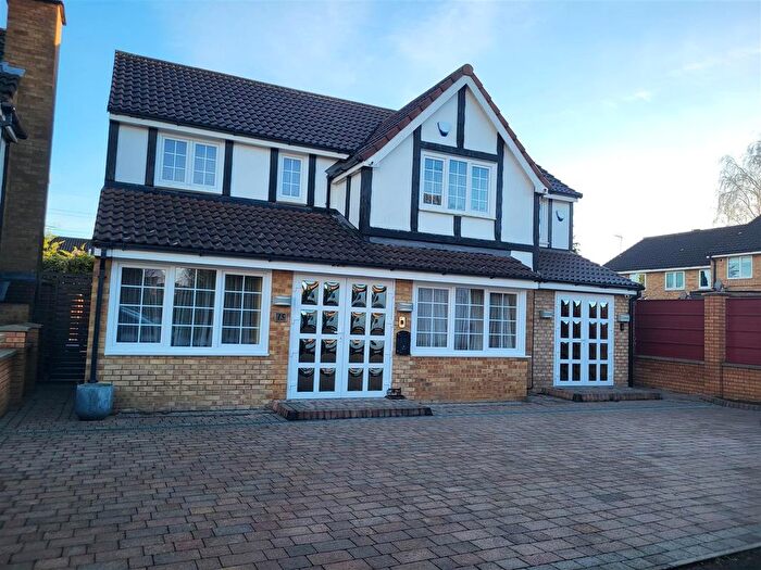 5 Bedroom Detached House To Rent In Tennyson Avenue, Houghton Regis, Dunstable, LU5