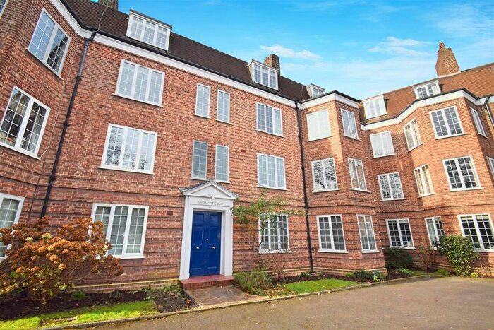 2 Bedroom Flat To Rent In Park Road, Twickenham, TW1