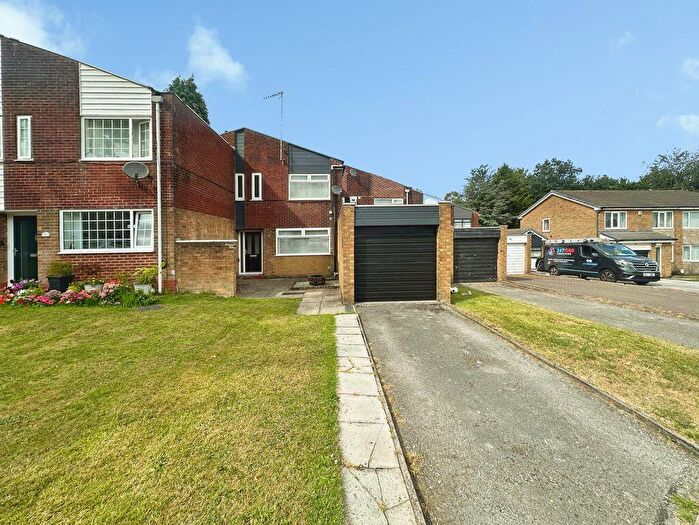 3 Bedroom Town House For Sale In Tintern Avenue, Whitefield, M45