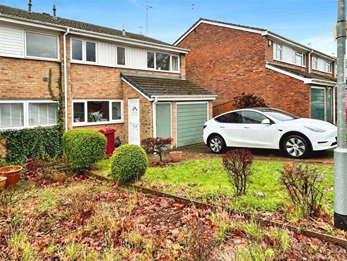 3 Bedroom Semi Detached House For Sale In Queensway, Caversham, Reading, RG4