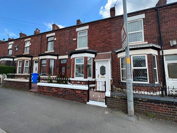 2 Bedroom Terraced House For Sale In Clarendon Road, Hyde, SK14