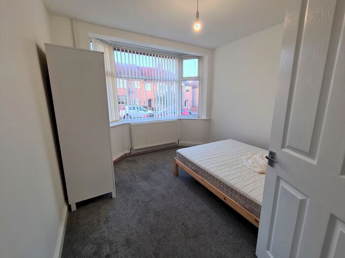3 Bedroom Terraced House For Sale In John Grace Street, Coventry, West Midlands, CV3
