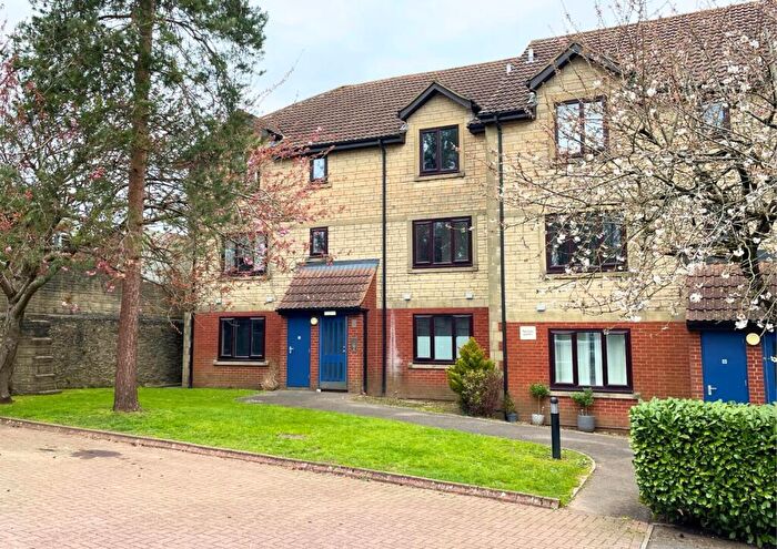 1 Bedroom Flat To Rent In Portland Place, Frome, BA11