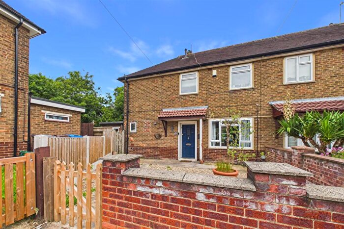 3 Bedroom Semi-Detached House For Sale In Shirley Road, Chaddesden, Derby, DE21