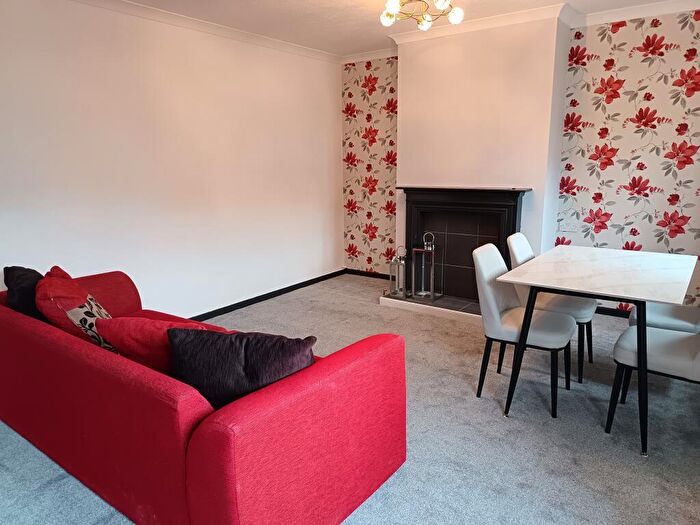 3 Bedroom Maisonette To Rent In Park Avenue, Plymouth, PL1