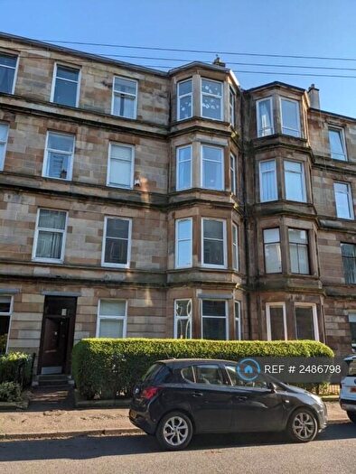 3 Bedroom Flat To Rent In Roslea Drive, Glasgow, G31
