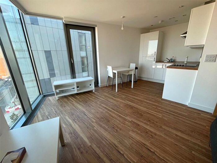 1 Bedroom Flat For Sale In The Tower, Plaza Boulevard, Liverpool, L8