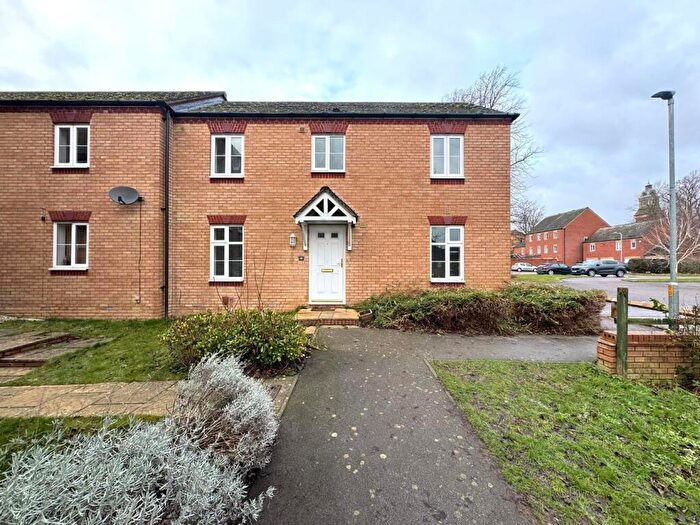 3 Bedroom Semi-Detached House To Rent In Bowling Green Lane, St. Crispin, Northampton, NN5