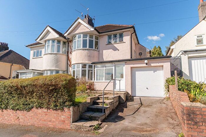 3 Bedroom Semi-Detached House For Sale In Ridgeway Grove, Newport, NP20