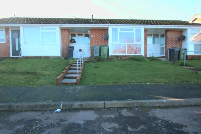 2 Bedroom Terraced Bungalow To Rent In Elderwood Close, Eastbourne, BN22