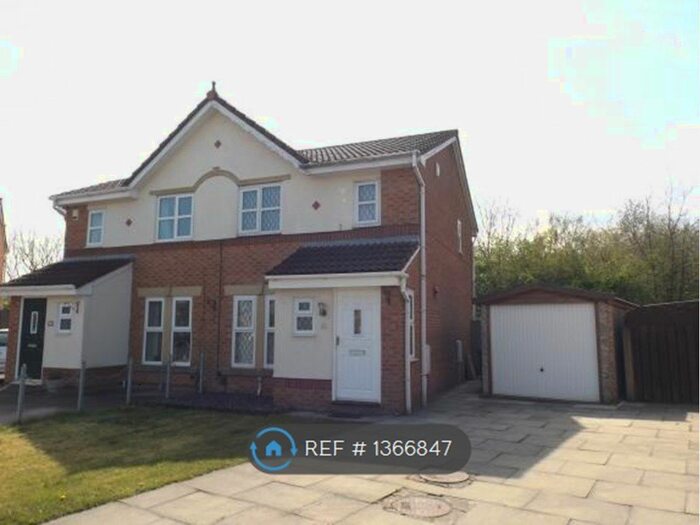 3 Bedroom Semi-Detached House To Rent In Chandler Way, Lowton, Warrington, WA3
