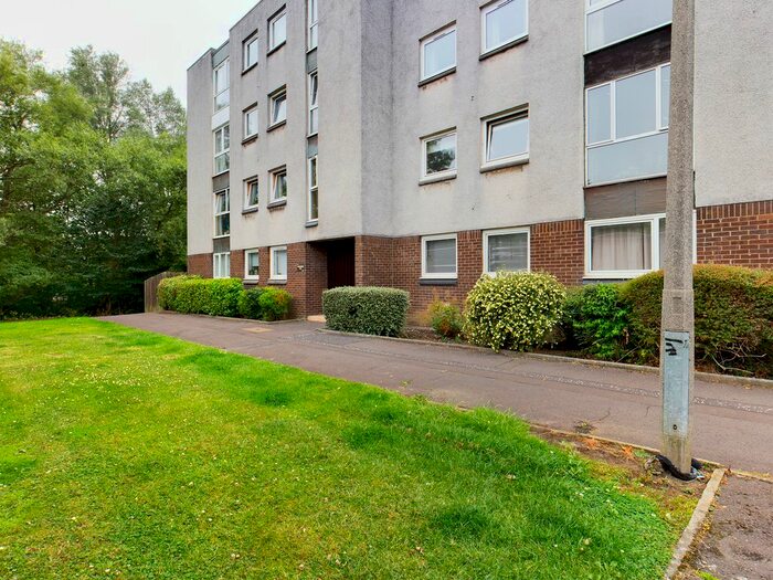 2 Bedroom Flat To Rent In Craigmount Hill, Craigmount, Edinburgh, EH4