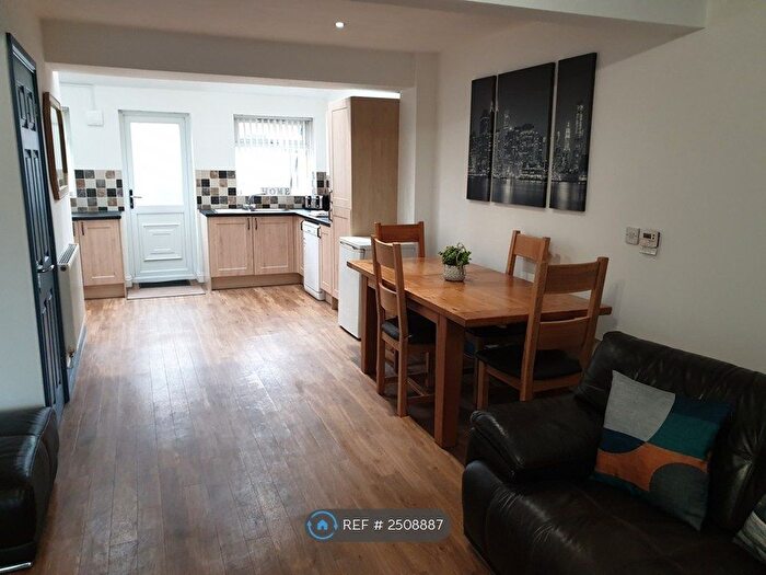 3 Bedroom Semi-Detached House To Rent In Lawrence Grove, Liverpool, L15