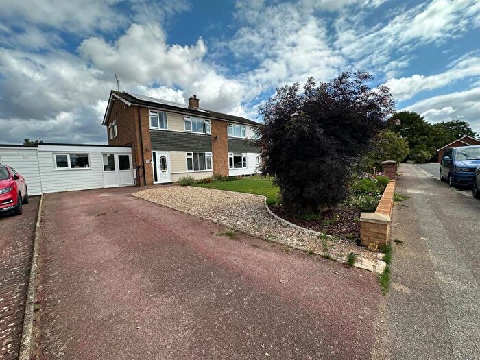 3 Bedroom Semi-Detached House For Sale In Danes Close, Stowmarket, IP14