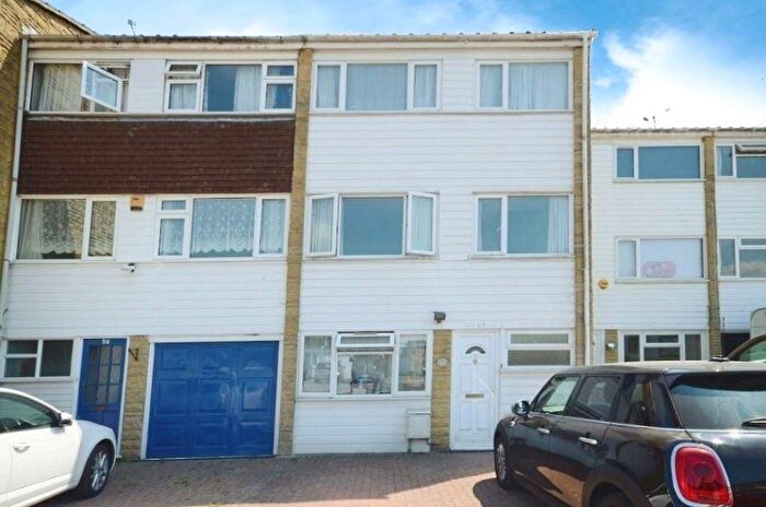 1 Bedroom House To Rent In Hanwood Close, Woodley, Reading, RG5