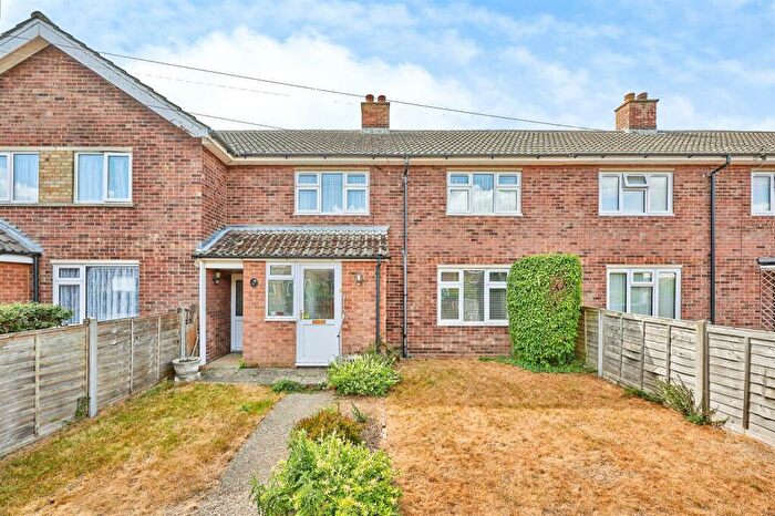 3 Bedroom Terraced House For Sale In New Close, Litlington, Royston, SG8