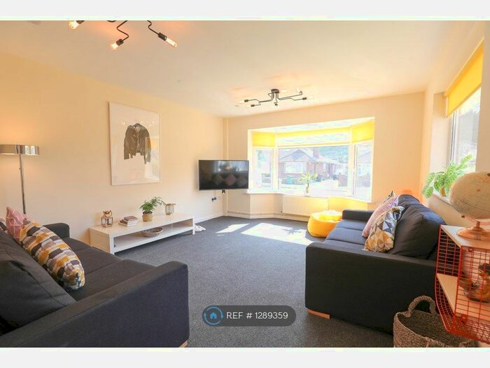 6 Bedroom Bungalow To Rent In Heath Hill Avenue, Brighton BN2